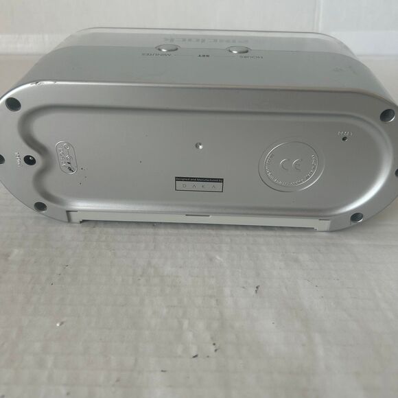 RARE Vintage PINCLOCK by DAKA Mechanical Displays Time Silver - Picture 8 of 8